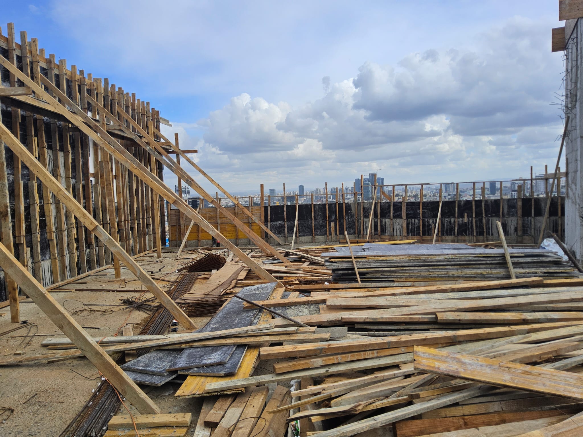 בניית בית ספר ברחוב מימון בבני ברק